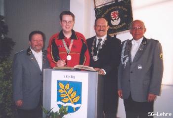 2004 rathausempfang europameister 025.jpg